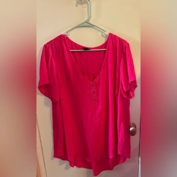 Torrid Women's Pink Blouse - Picture 1 of 4
